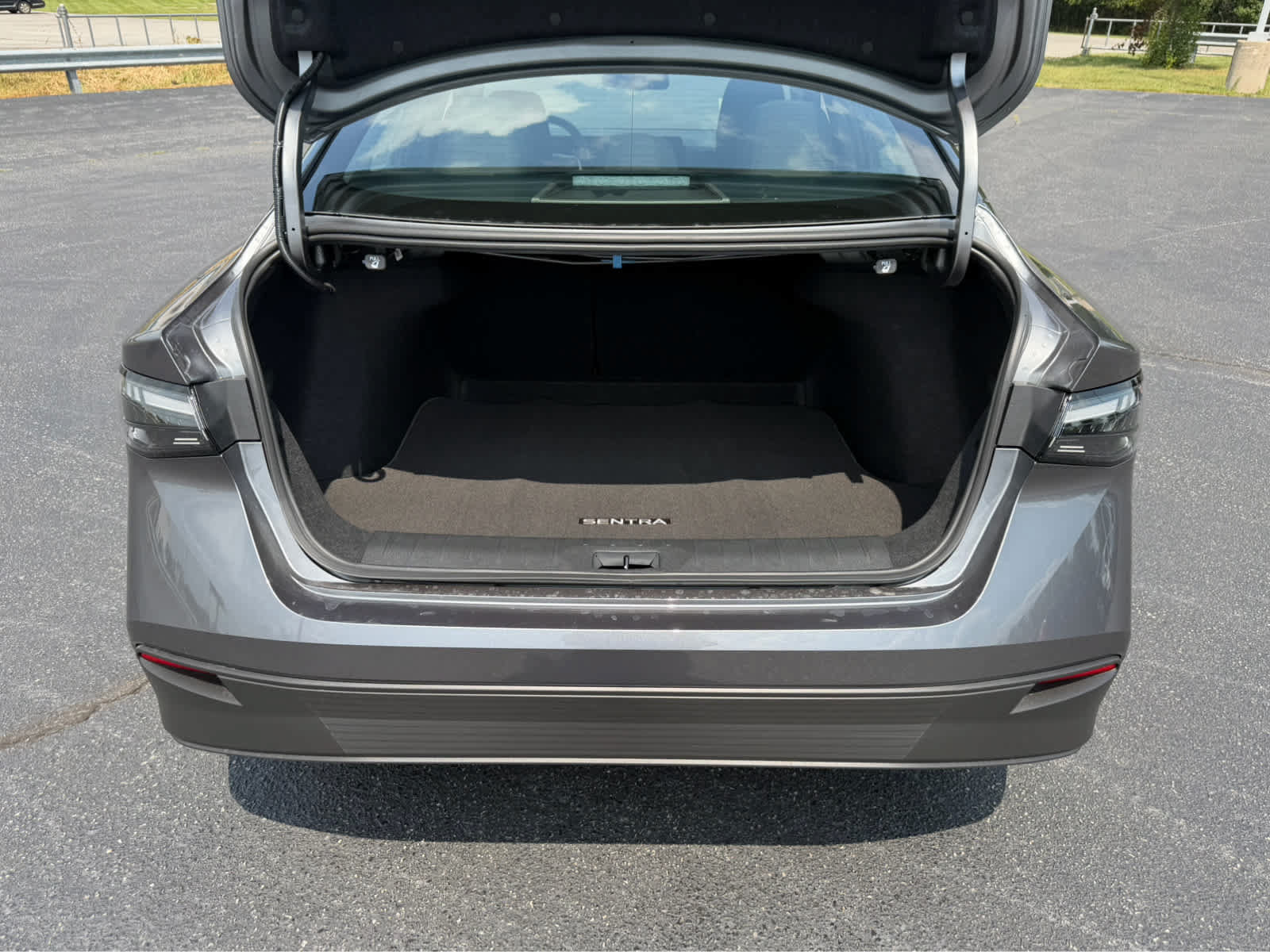 New 2026 Nissan Sentra SV w/ SV Convenience Package FWD image 6