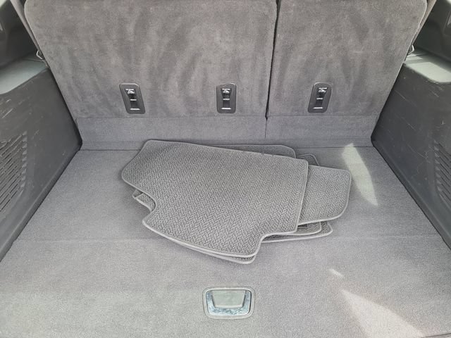 Used 2024 GMC Yukon XL Denali AWD/4WD image 5