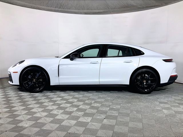 Used 2024 Porsche Panamera 4 image 2