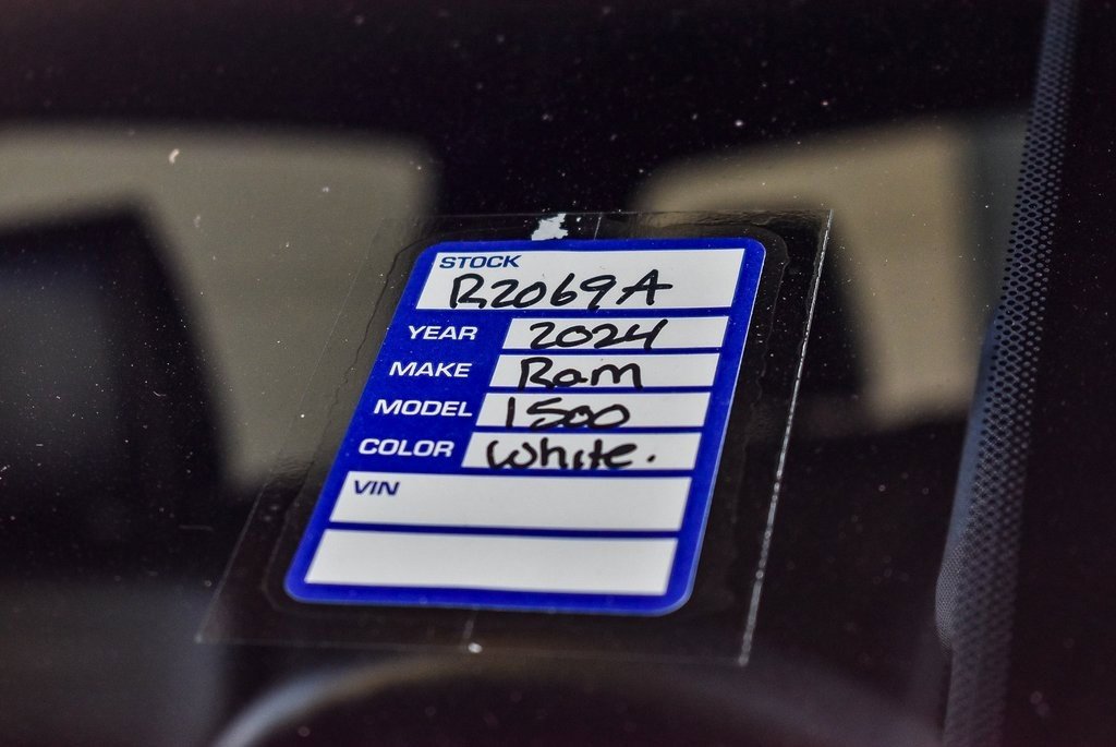 Used 2024 RAM 1500 Laramie image 28