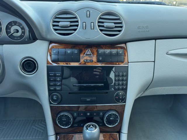Used 2005 Mercedes-Benz CLK 500 Coupe image 29