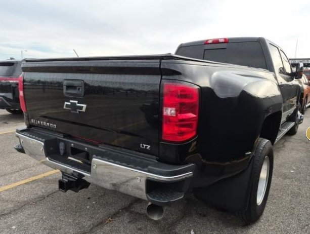 Used 2018 Chevrolet Silverado 3500 LTZ w/ Duramax Plus Package image 3