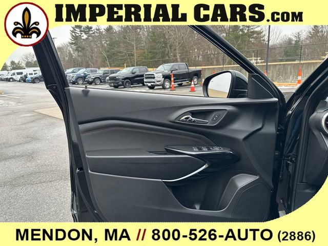 New 2026 Chevrolet Trax RS w/ Sunroof Package FWD image 22