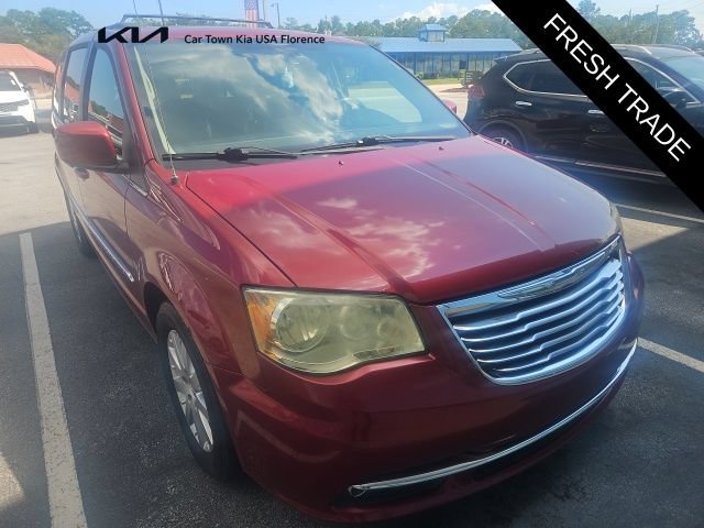 Used 2014 Chrysler Town & Country Touring FWD video 1