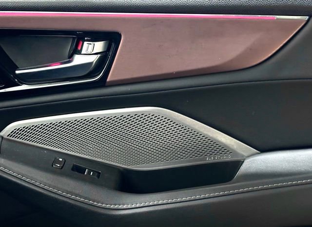 Used 2022 Acura MDX SH-AWD w/ Technology Package image 19