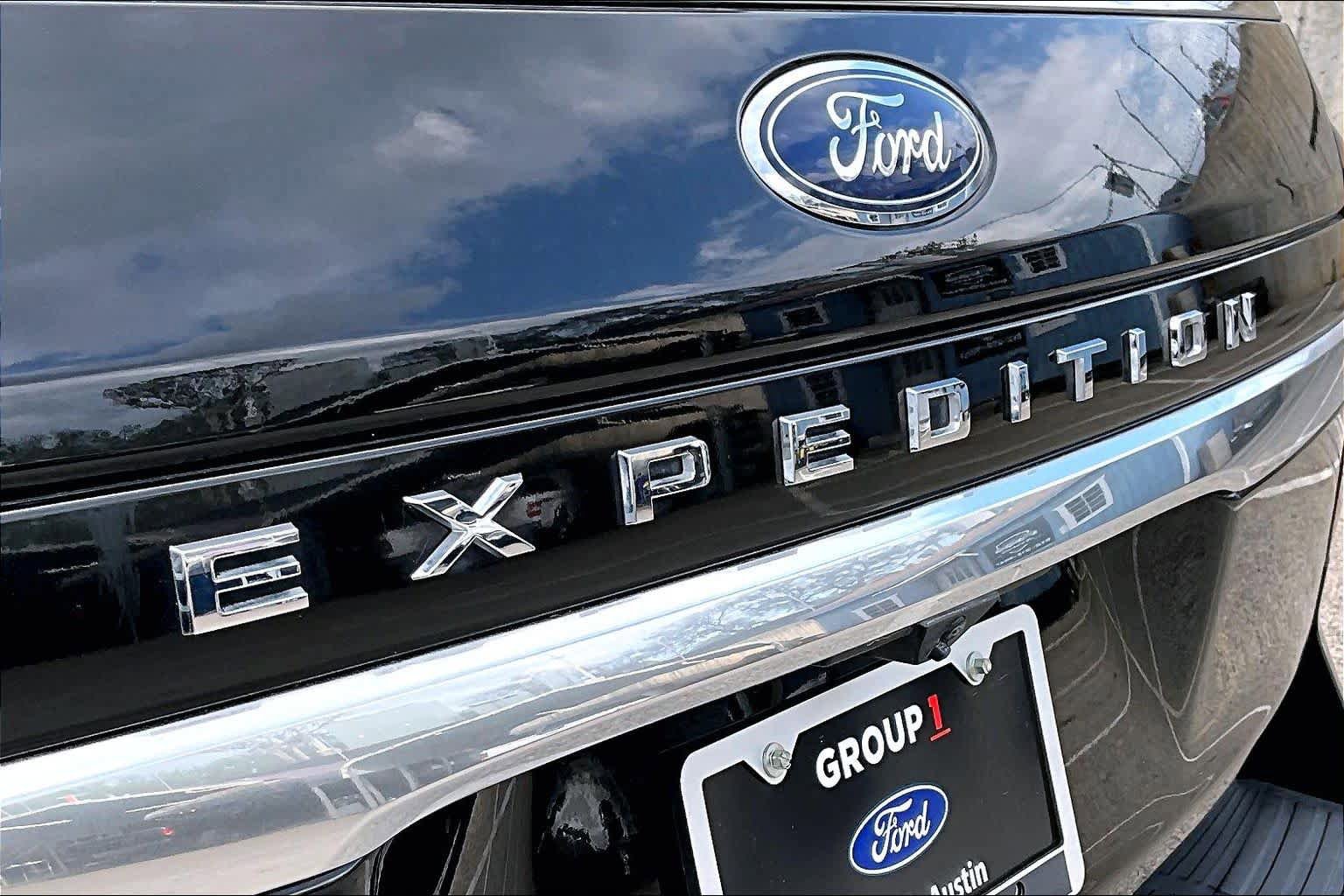 Used 2023 Ford Expedition Platinum image 10