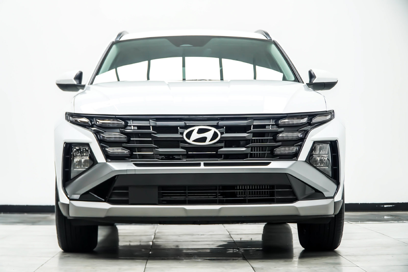 Used 2025 Hyundai Tucson Blue AWD/4WD image 9