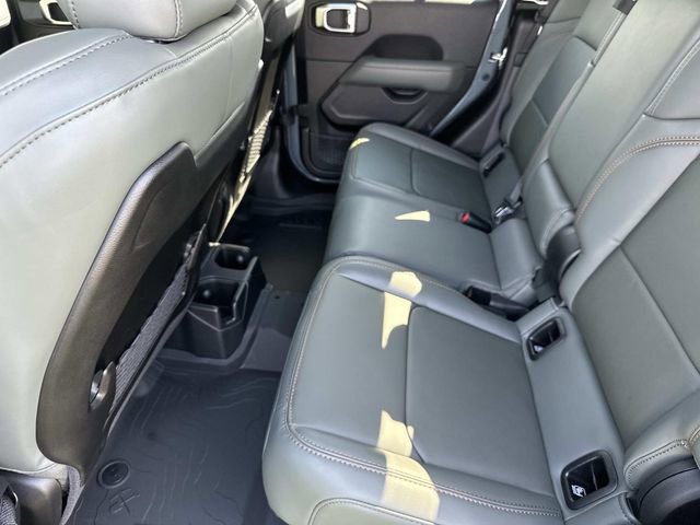 New 2025 Jeep Gladiator Mojave w/ Convenience Group image 20