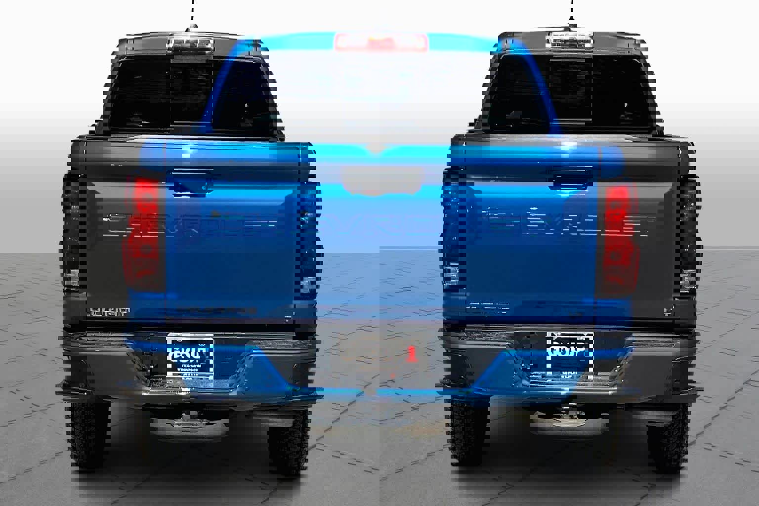 Used 2024 Chevrolet Colorado LT w/ LT Convenience Package II image 5