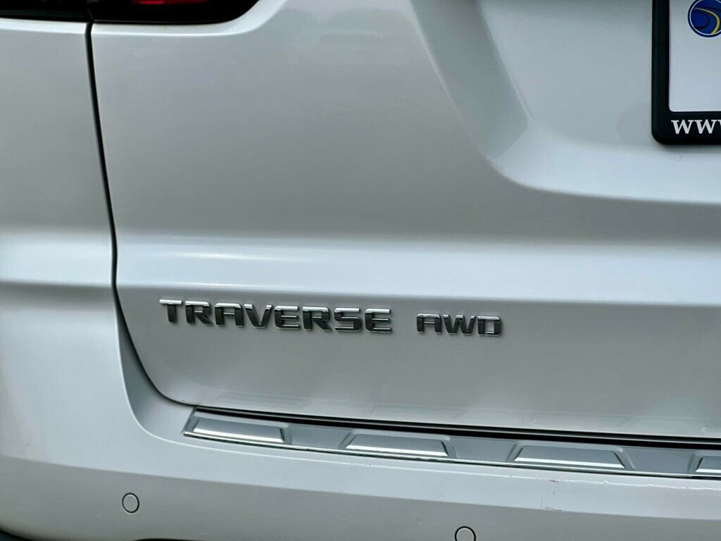 Used 2017 Chevrolet Traverse Premier image 9