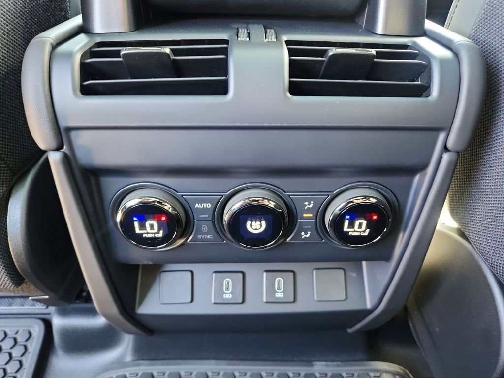 New 2026 Land Rover Defender 110 OCTA image 24