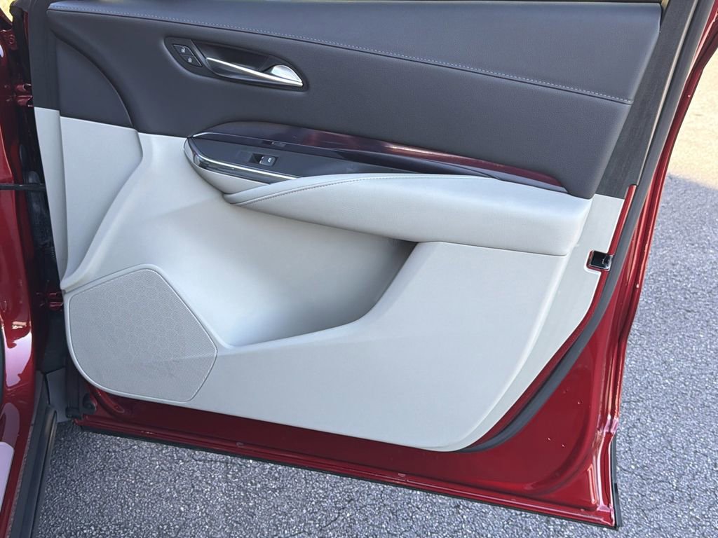 Certified 2023 Cadillac XT4 Luxury image 19