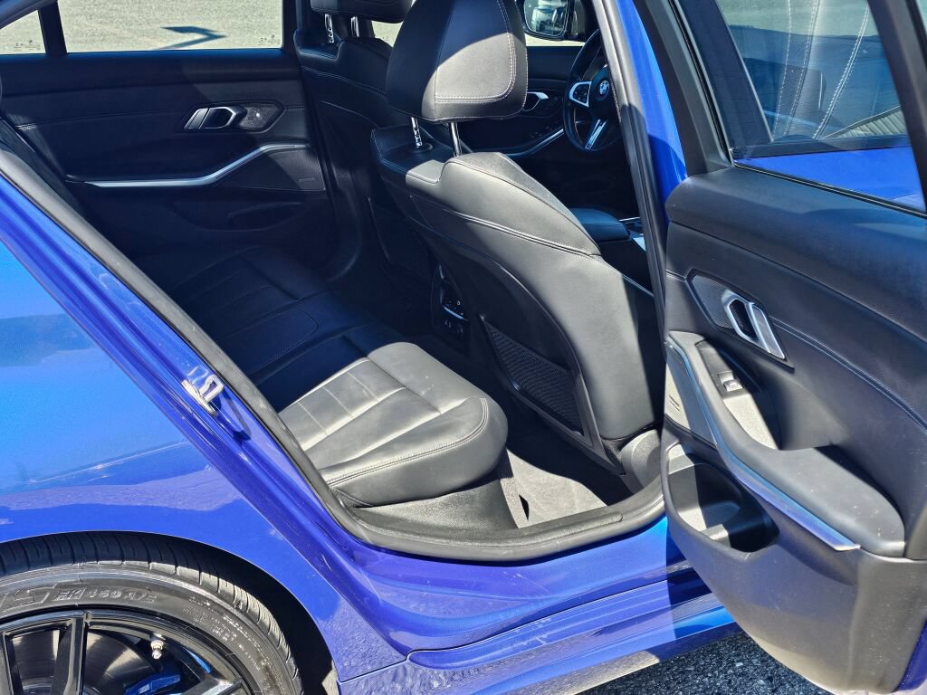 Used 2020 BMW M340i RWD image 13