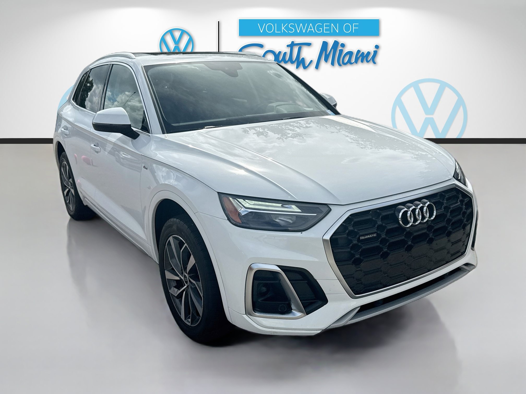 Used 2023 Audi Q5 2.0T Premium Plus AWD/4WD image 1