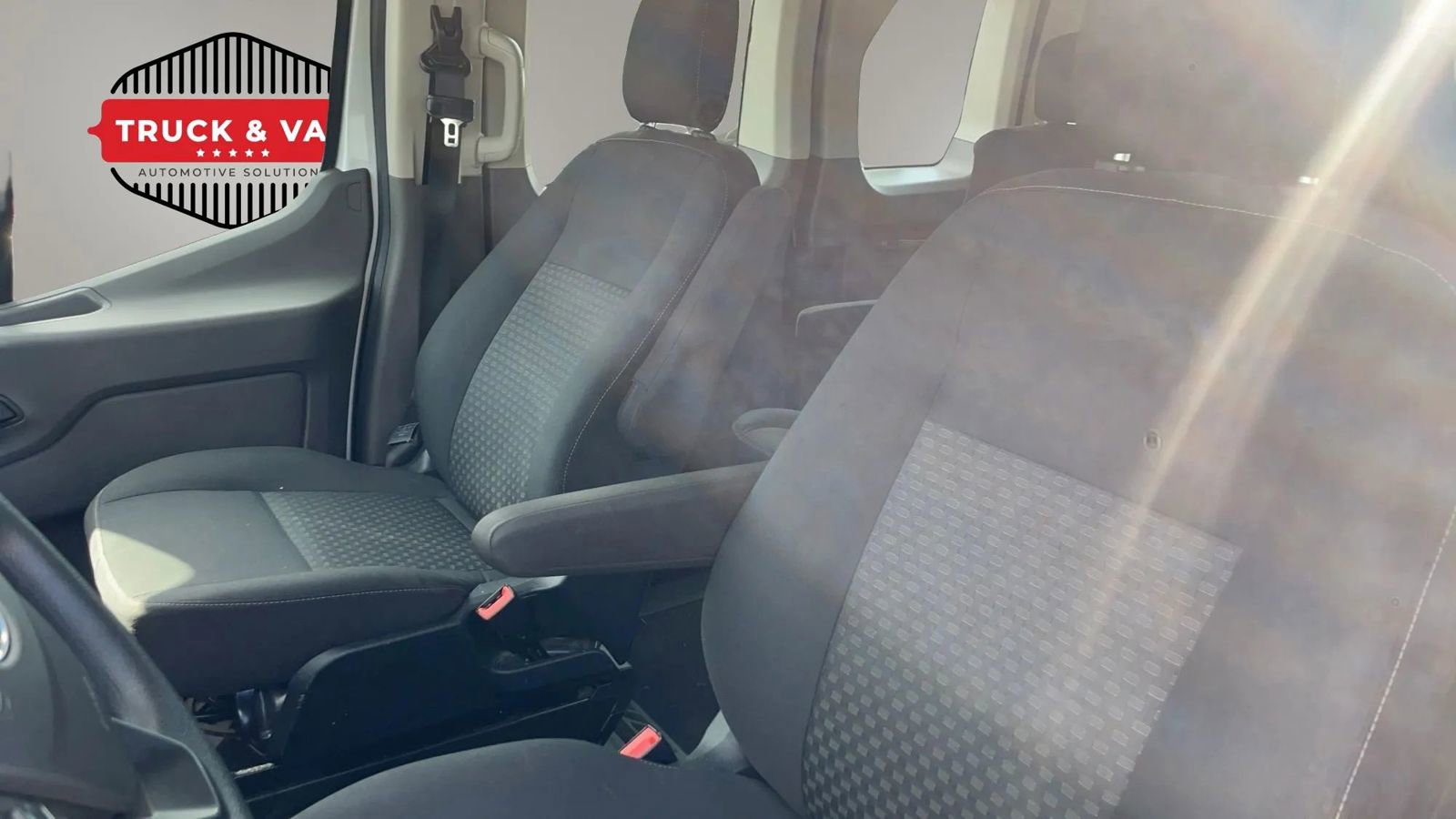 Used 2021 Ford Transit 350 XLT RWD image 11