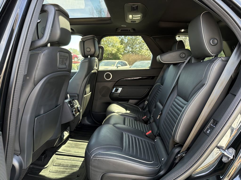 Used 2021 Land Rover Discovery HSE R-Dynamic image 20