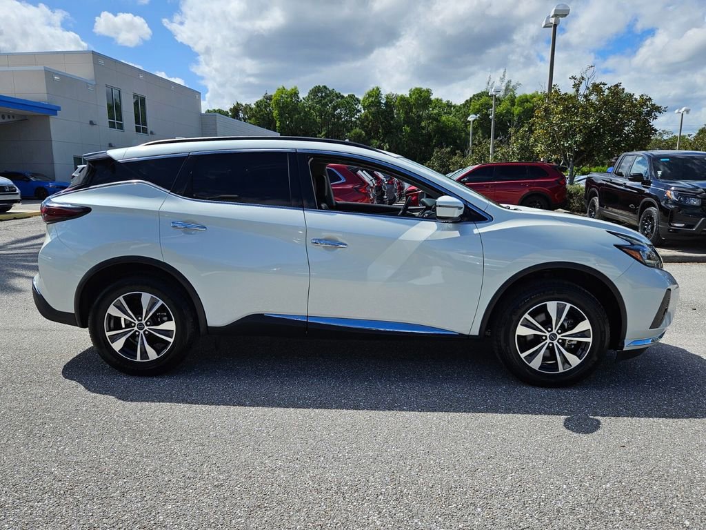 Used 2023 Nissan Murano SV image 18