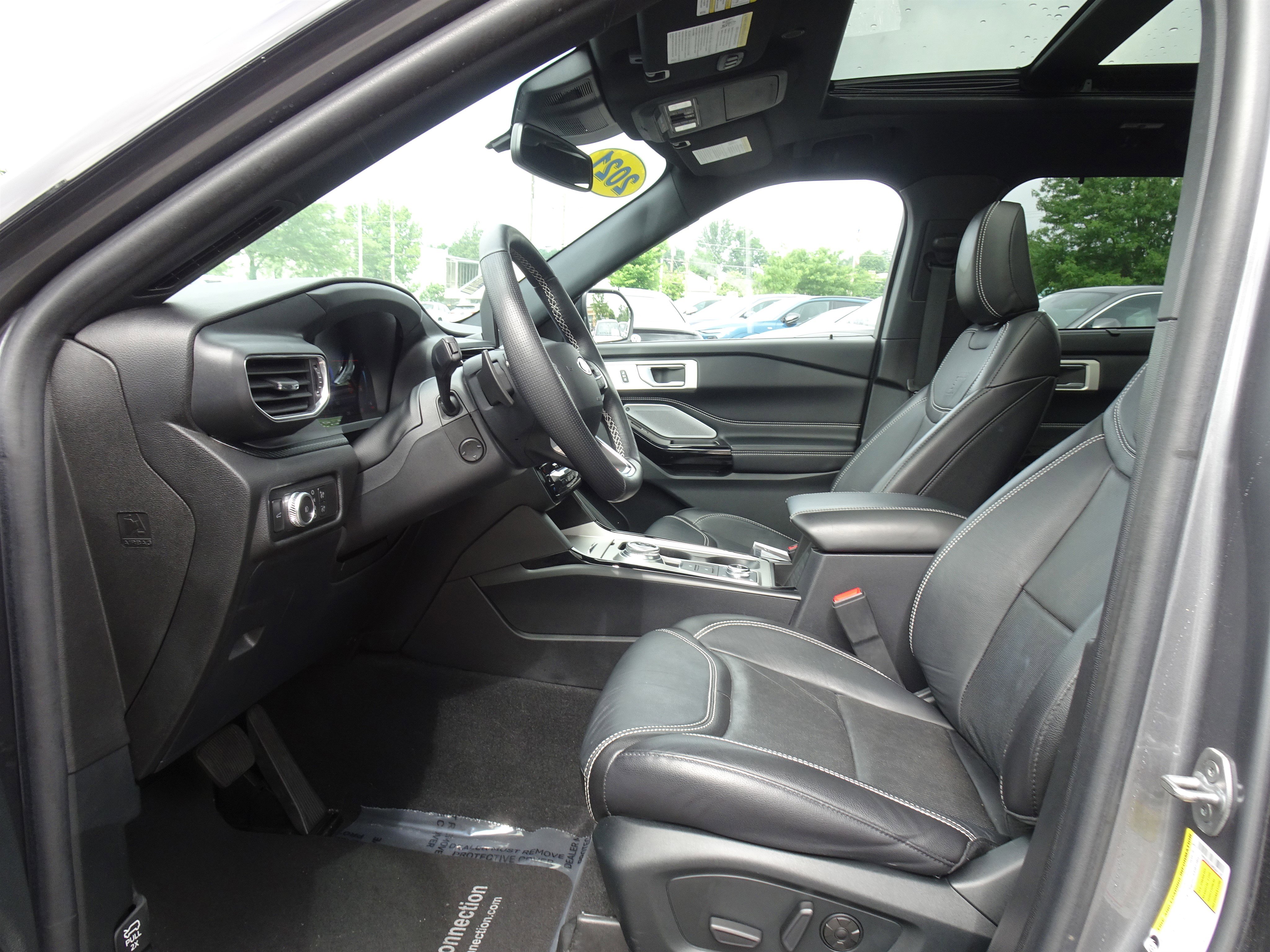 Used 2021 Ford Explorer ST w/ Equipment Group 401A AWD/4WD image 8