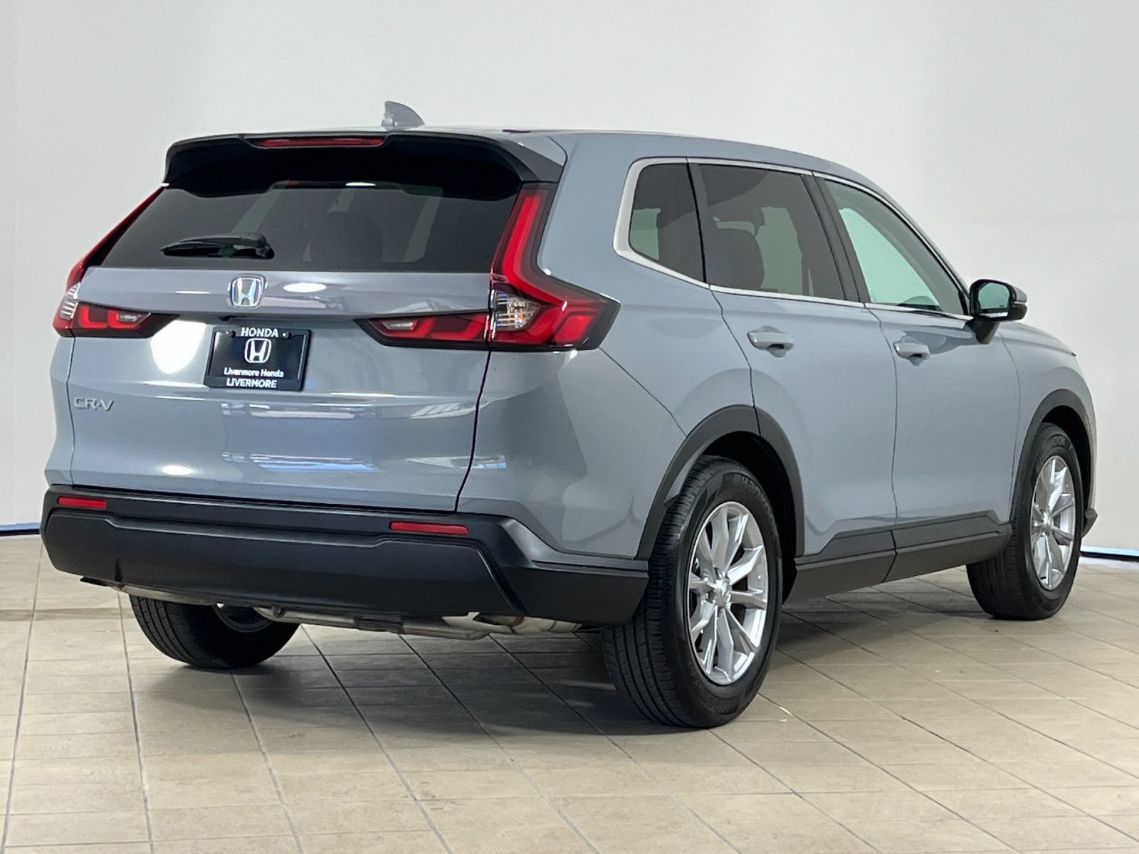 Used 2025 Honda CR-V EX image 6