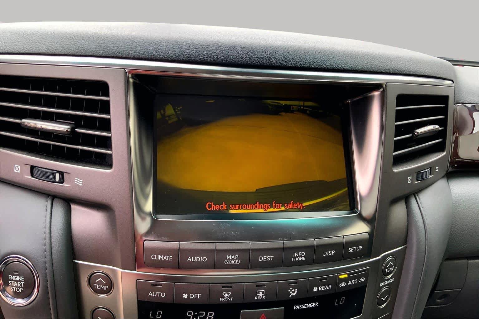 Used 2010 Lexus LX 570 4WD image 25