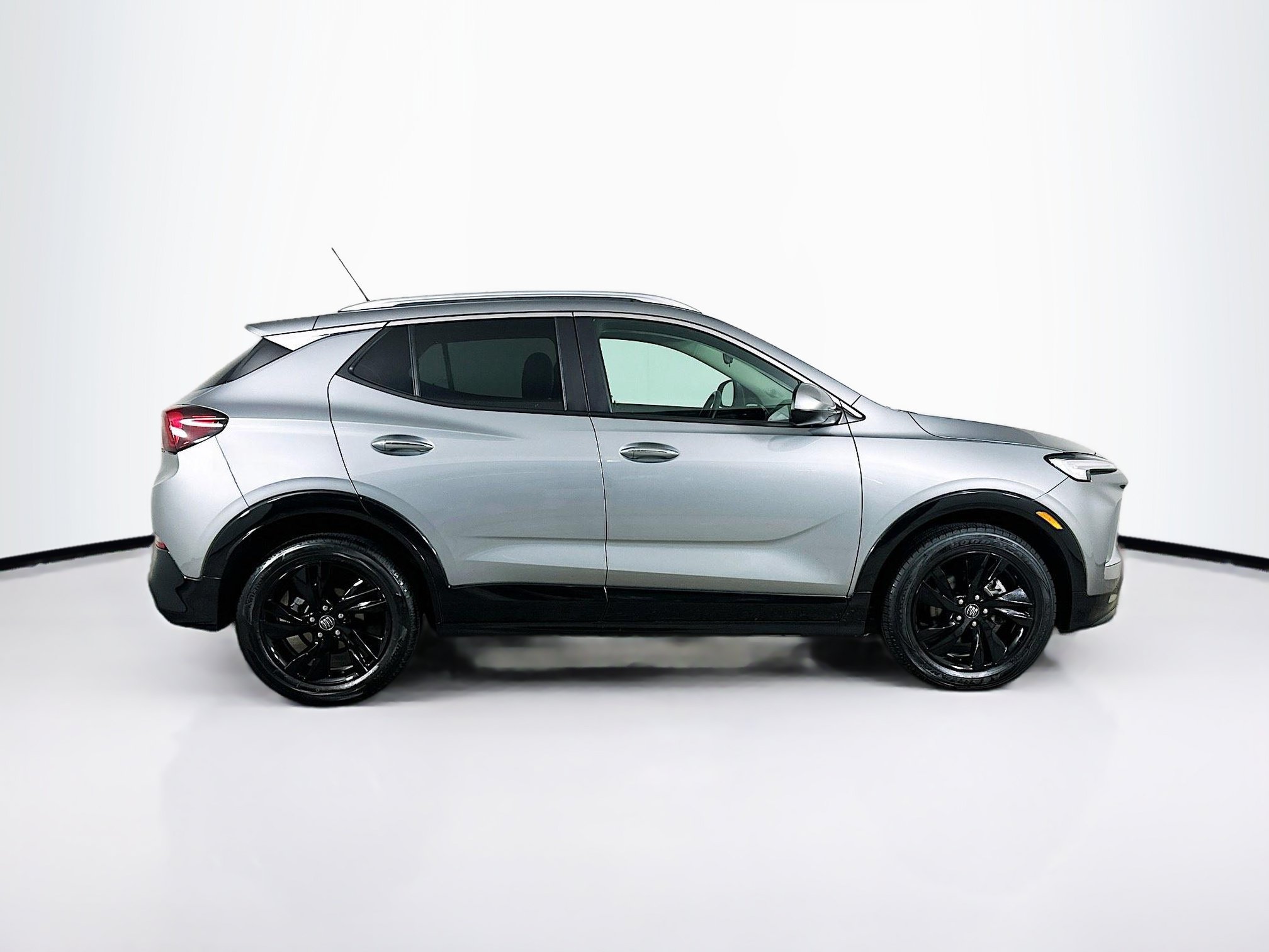 Used 2024 Buick Encore GX Sport Touring FWD image 10