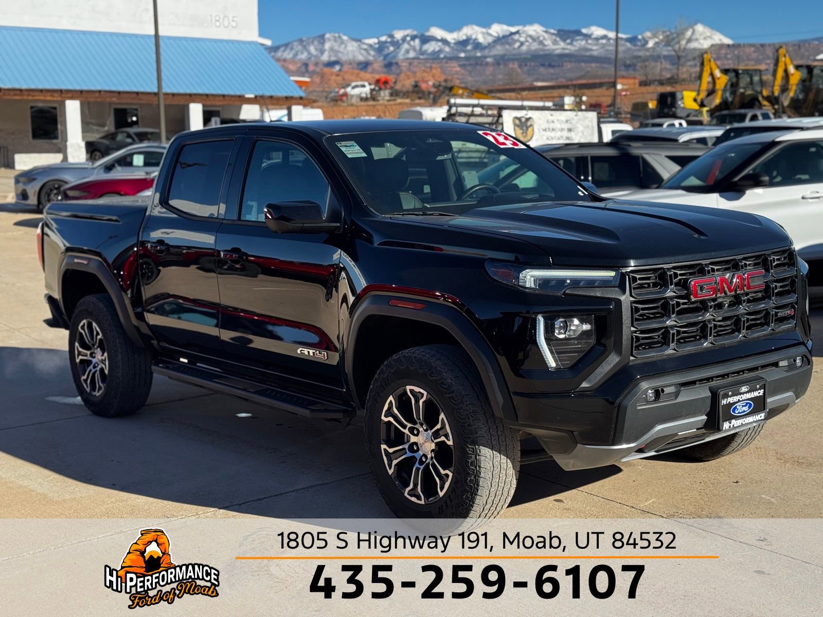 Used 2023 GMC Canyon AT4 w/ AT4 Premium Package image 3