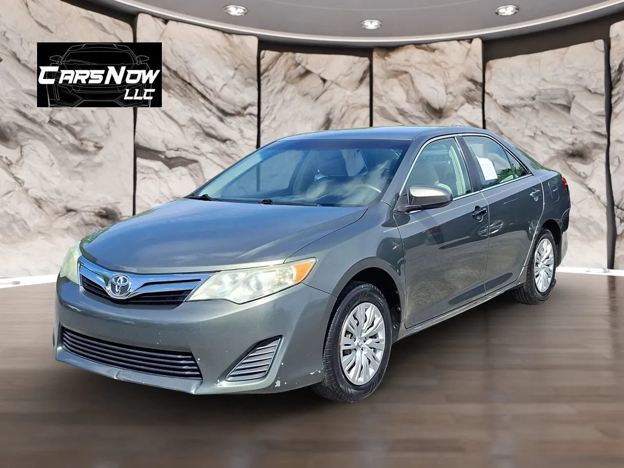 Used 2012 Toyota Camry LE FWD image 3