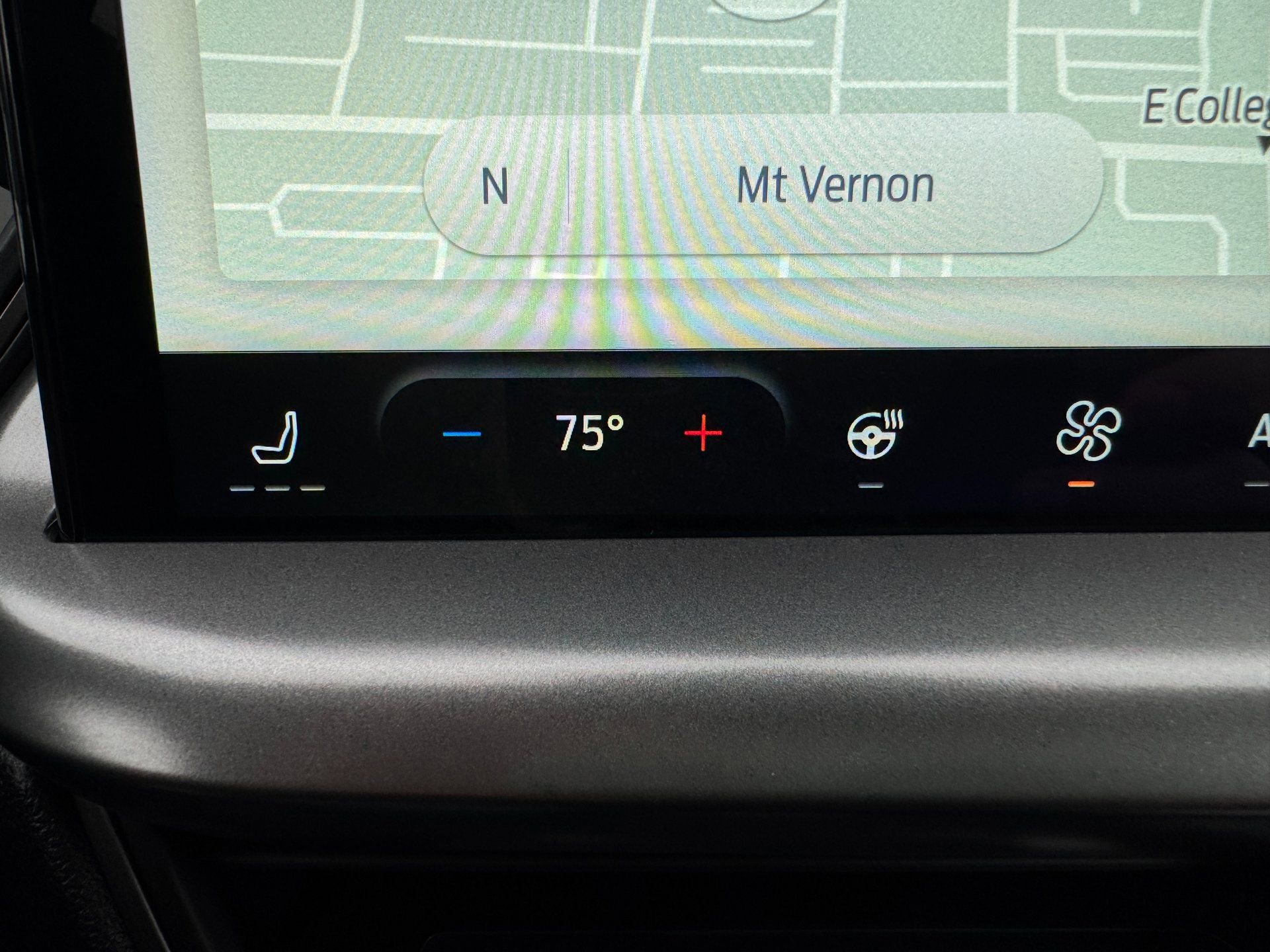 Used 2025 Ford Escape SE image 29