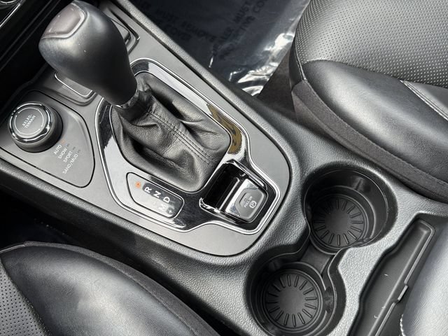 Certified 2023 Jeep Cherokee Altitude Lux AWD/4WD image 16