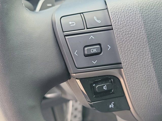 Used 2025 Toyota Camry XSE FWD image 25