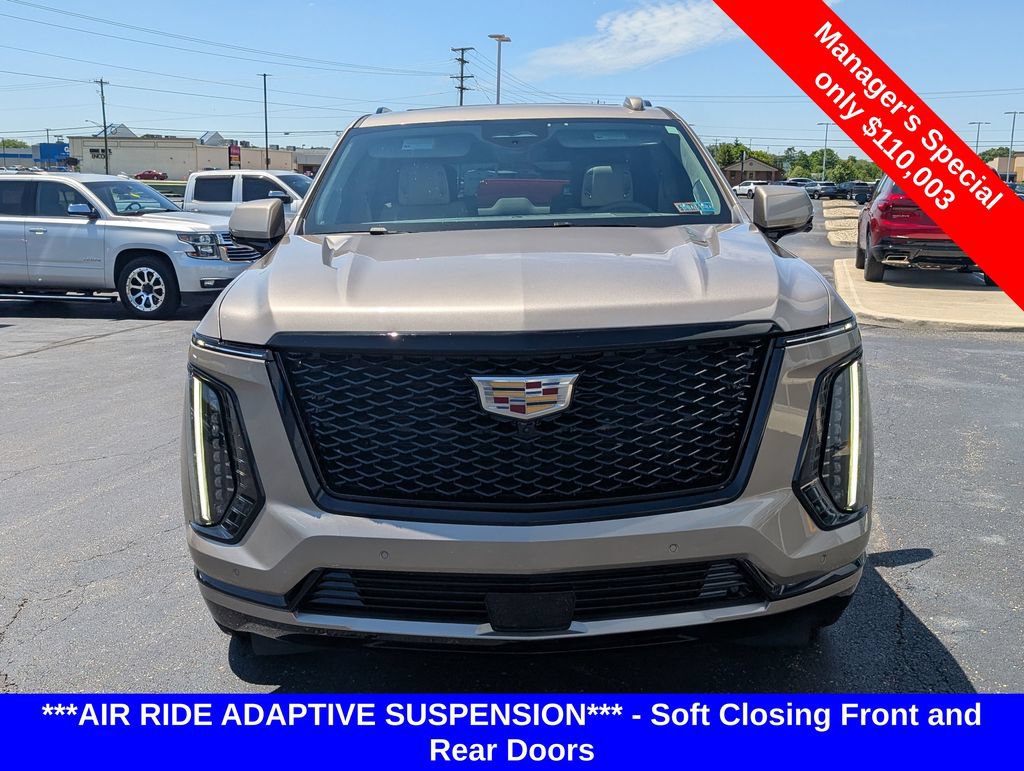 Used 2025 Cadillac Escalade Sport Platinum w/ LPO, Floor Liner Package AWD/4WD image 2