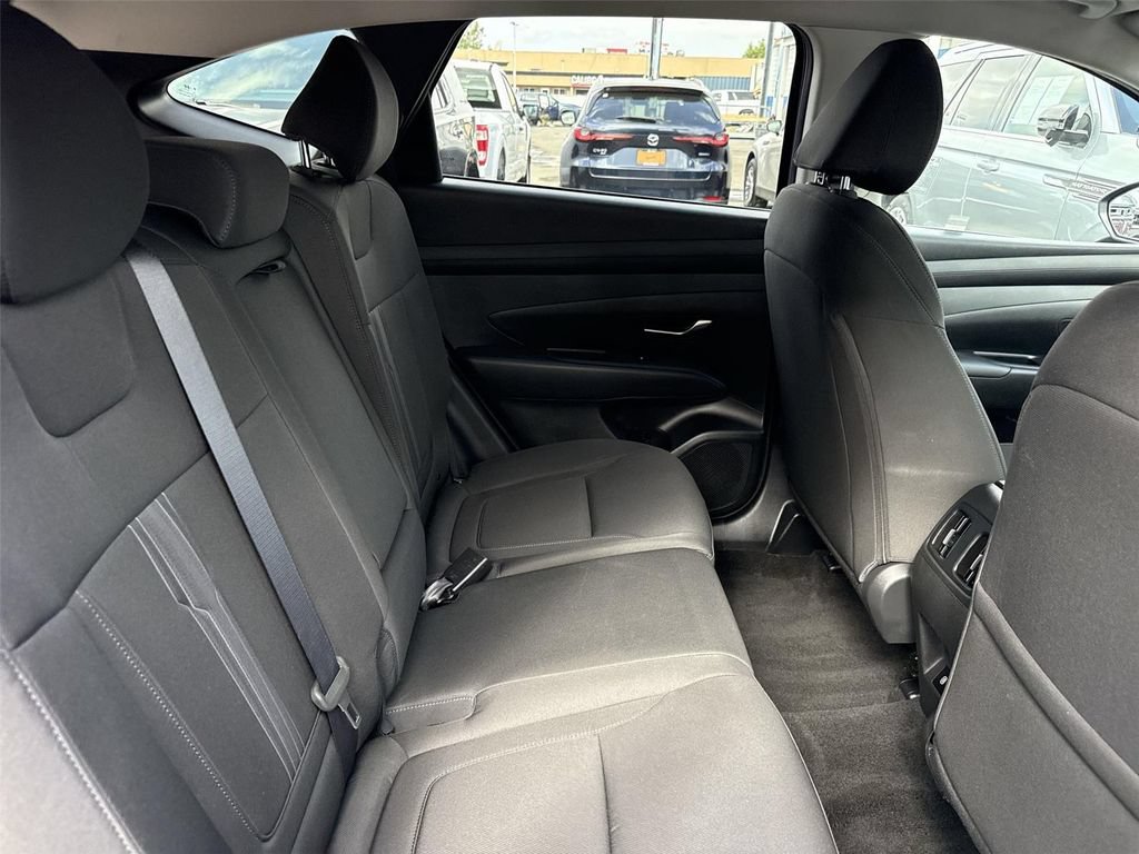 Used 2025 Hyundai Tucson SEL FWD image 24