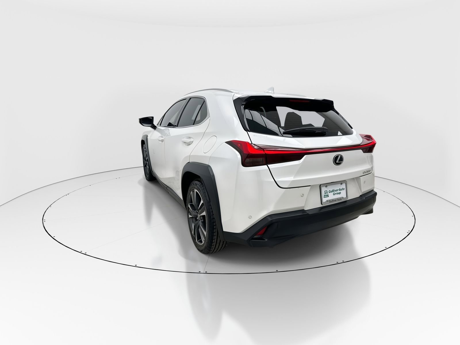 Used 2019 Lexus UX 200 w/ Premium Package image 6