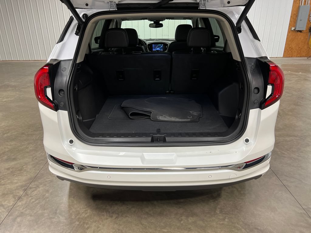 Certified 2024 GMC Terrain Denali w/ Denali Premium Package AWD/4WD image 12