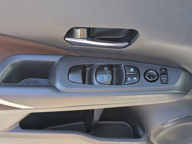 Used 2024 Nissan Kicks SR image 19