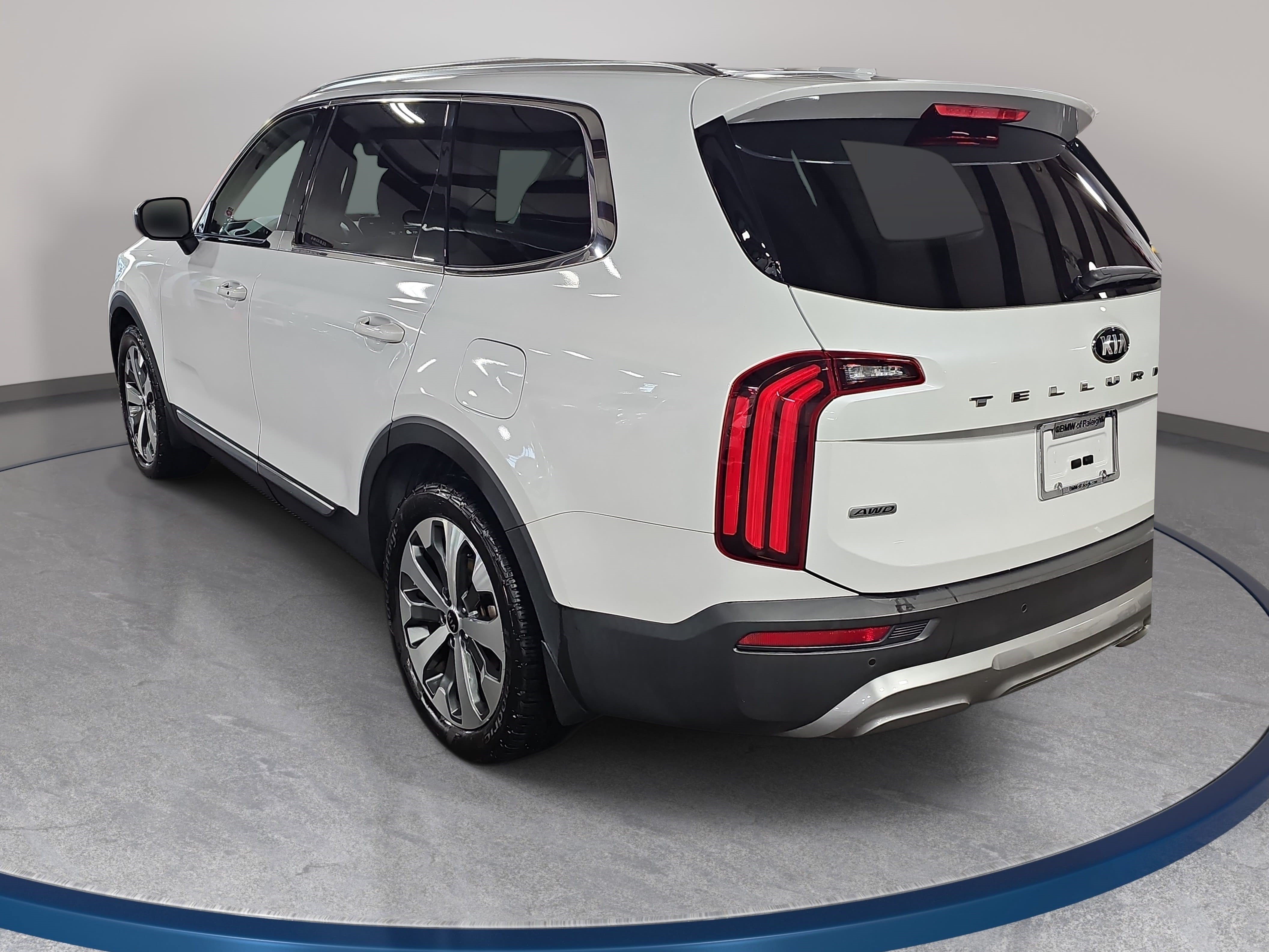 Used 2020 Kia Telluride EX w/ EX Premium Package AWD/4WD image 7