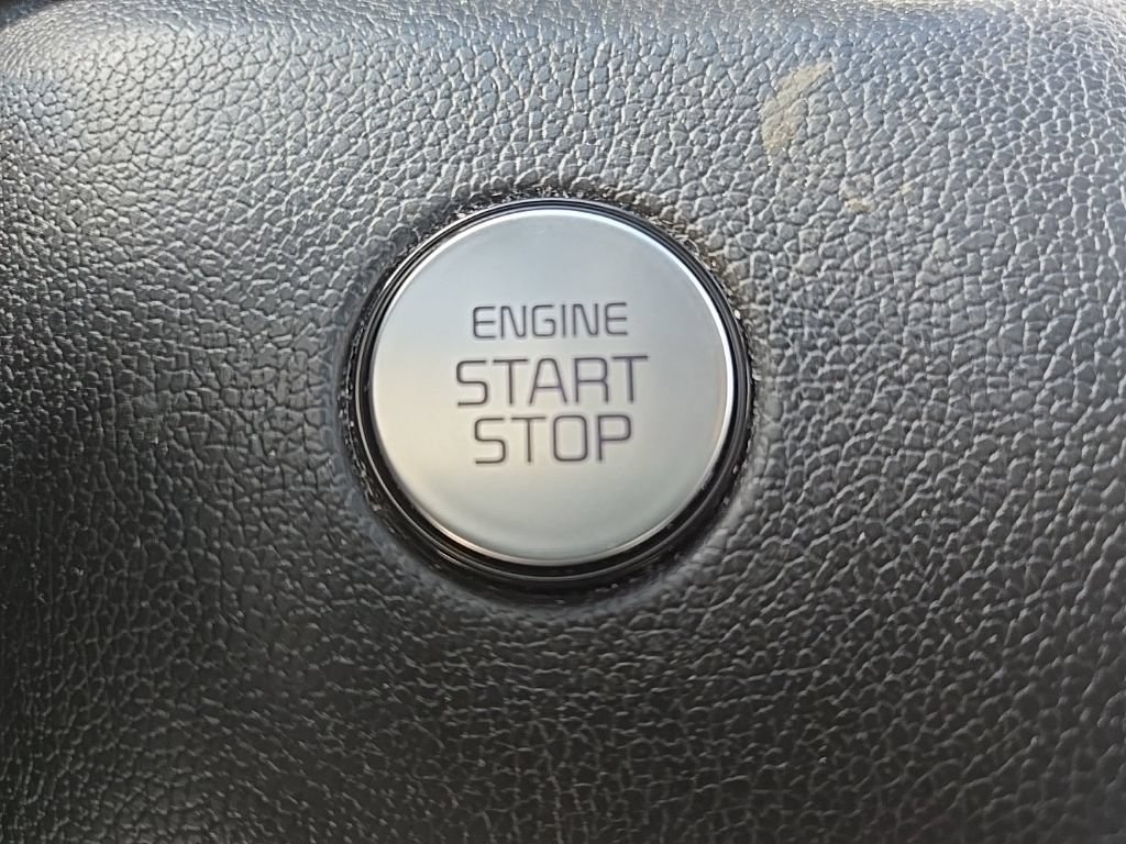 Used 2021 Kia Sorento S FWD image 22