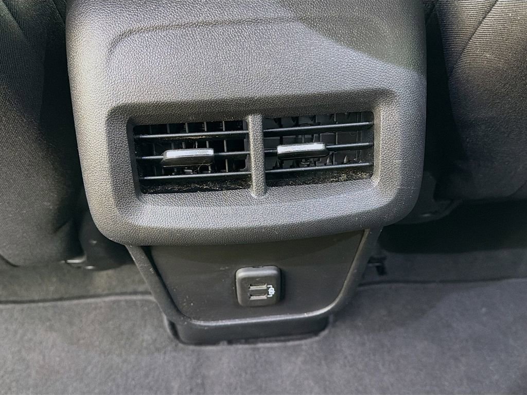 Used 2022 Chevrolet Equinox LT image 34