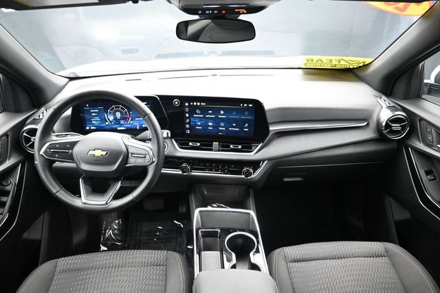 Used 2025 Chevrolet Equinox LT FWD image 42