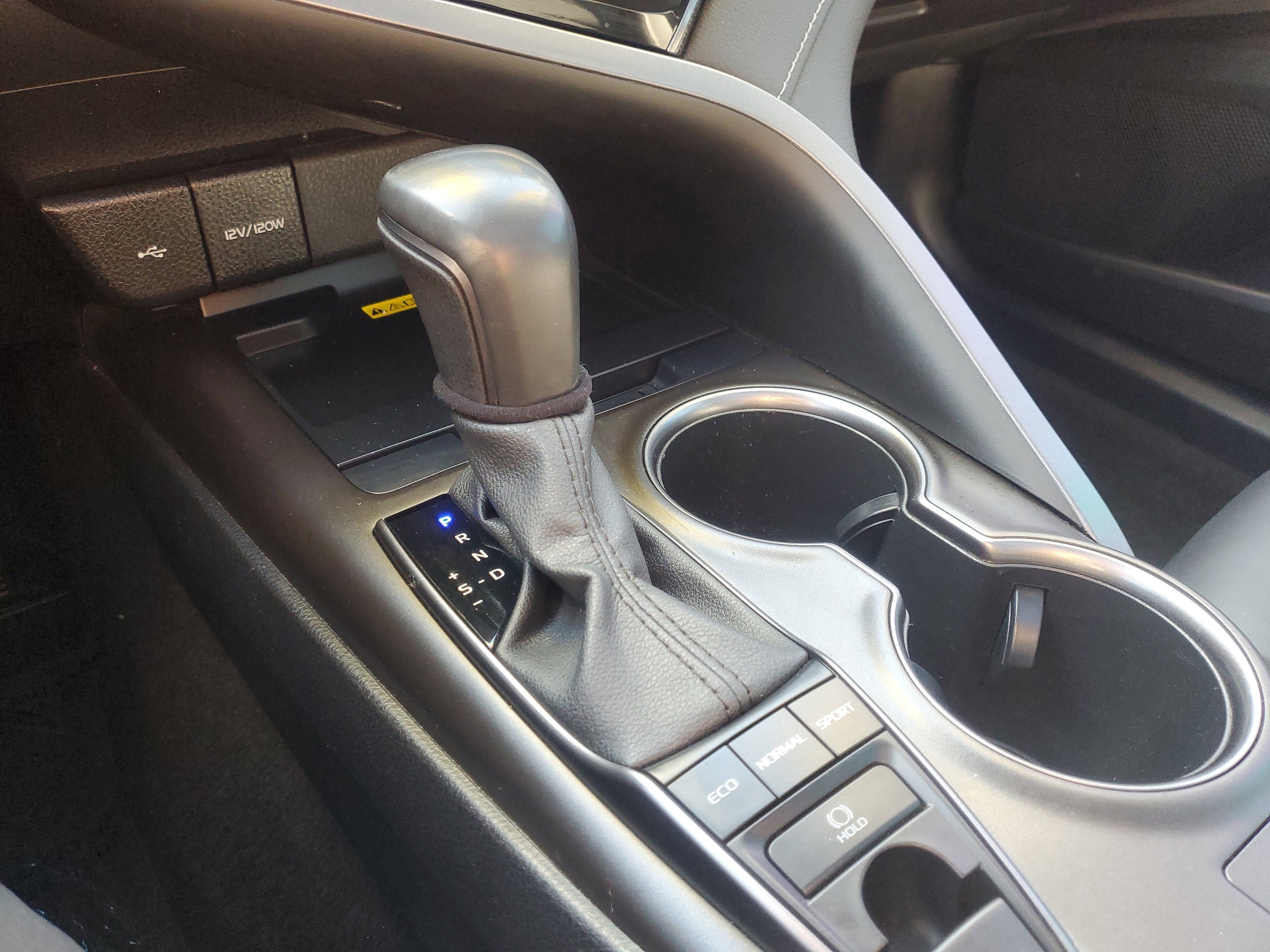 Used 2022 Toyota Camry XSE image 30