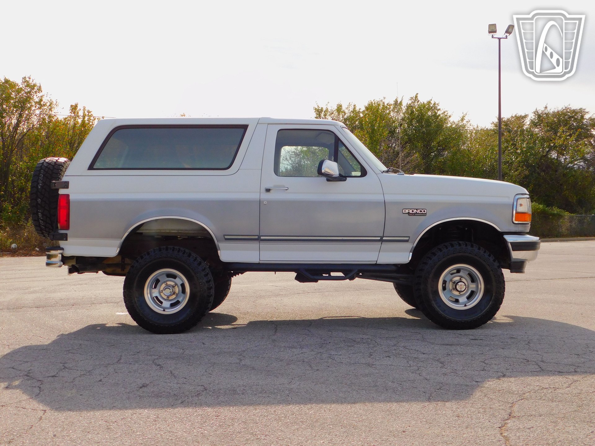 Used 1995 Ford Bronco XLT AWD/4WD image 31