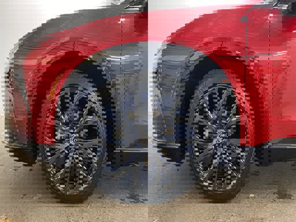 Used 2025 Toyota Crown Signia image 11