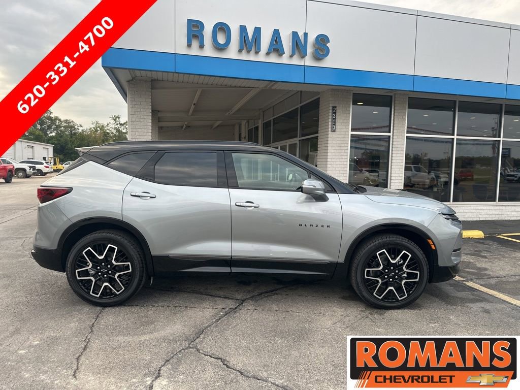 New 2025 Chevrolet Blazer RS w/ Driver Confidence II Package image 2