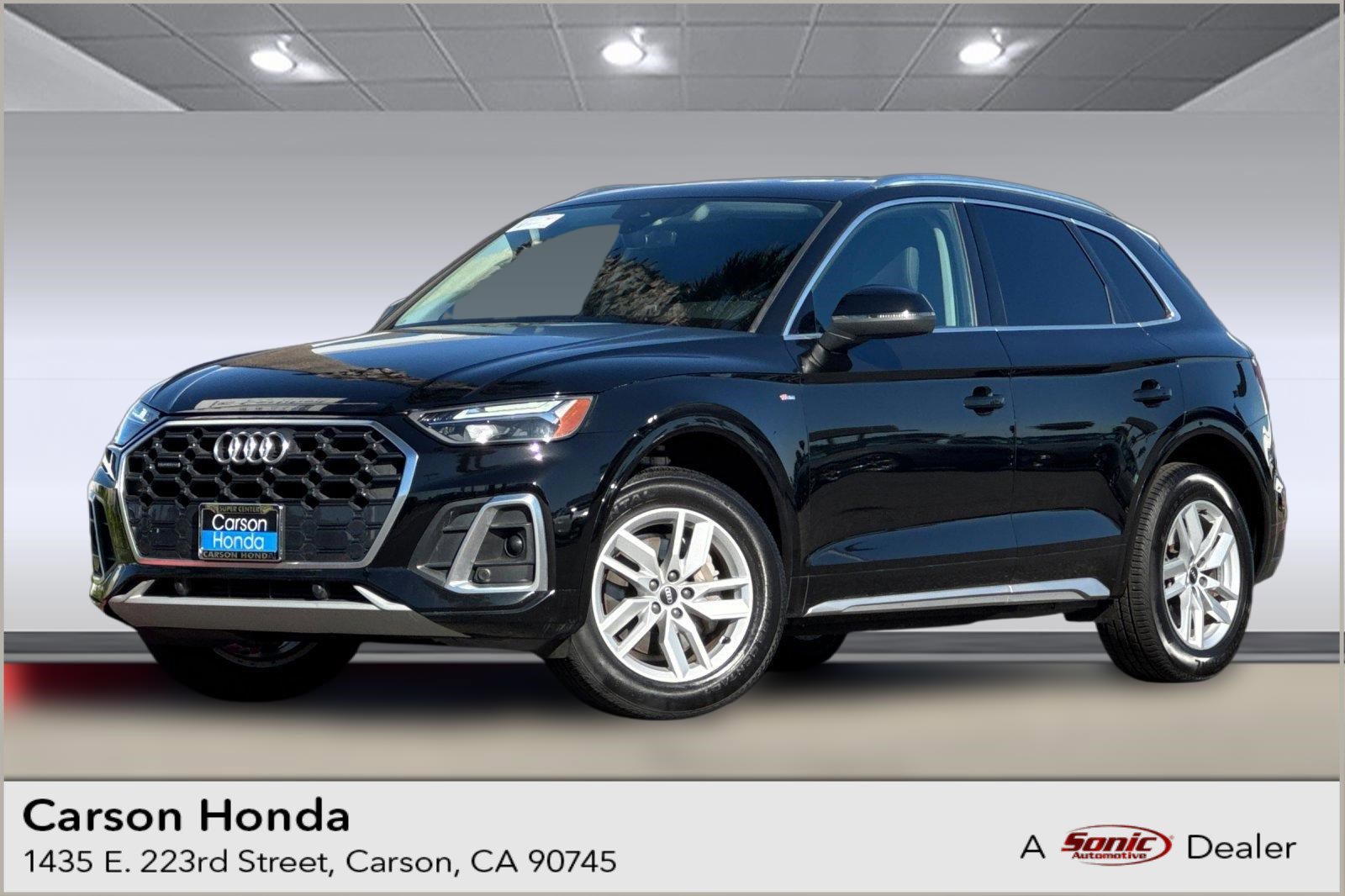Used 2022 Audi Q5 2.0T Premium w/ Convenience Package image 1