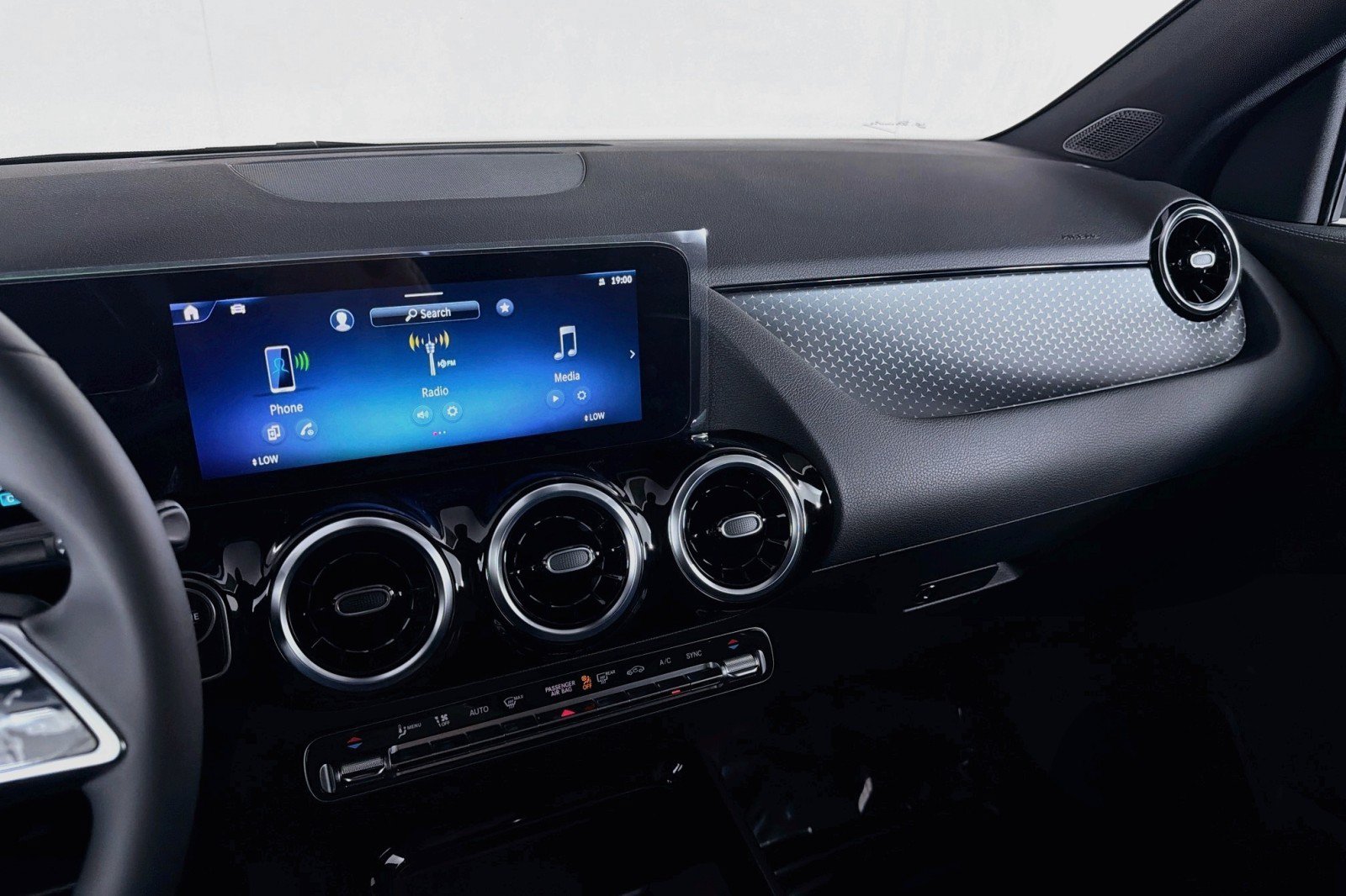 New 2026 Mercedes-Benz GLA 250 image 21