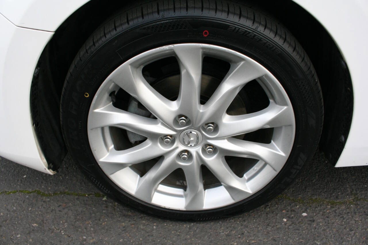 Used 2018 MAZDA MAZDA3 Touring image 25