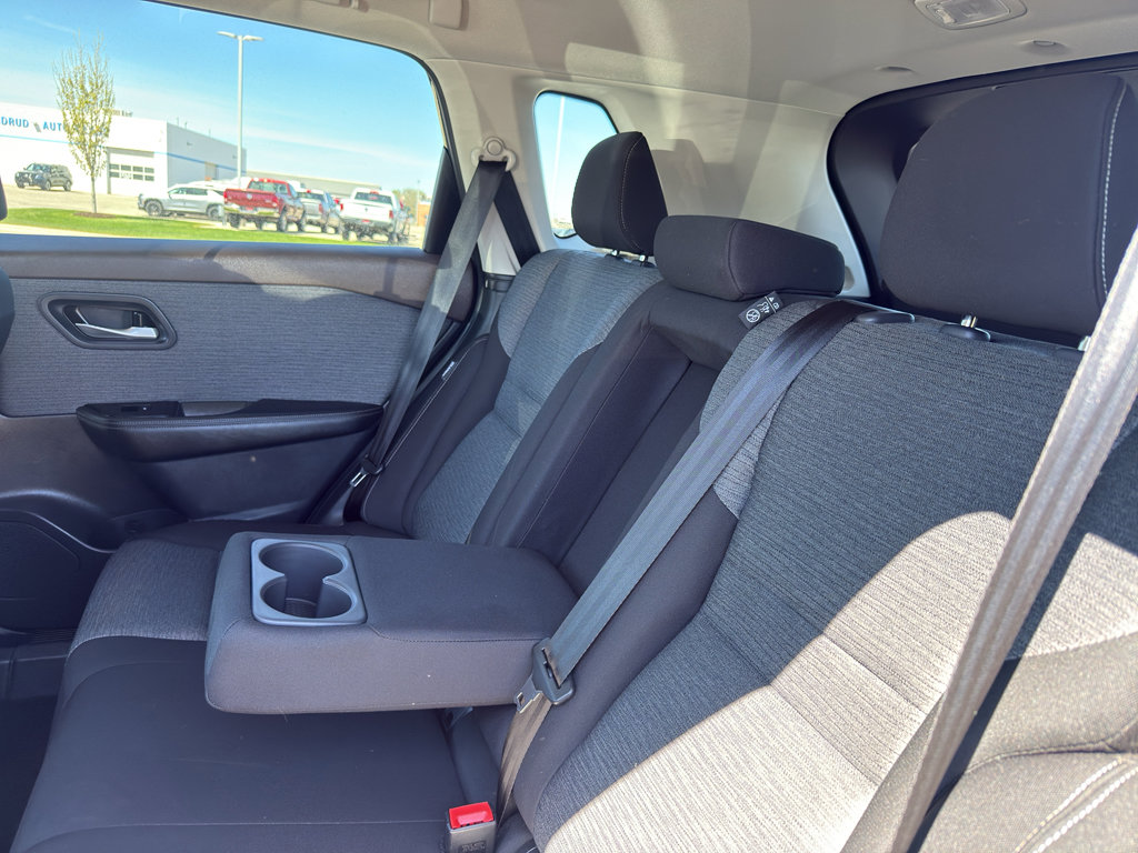 Certified 2023 Nissan Rogue SV AWD/4WD image 33
