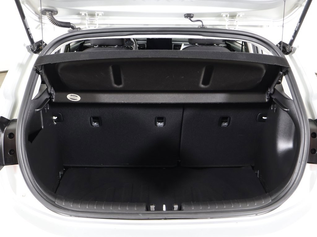 Used 2023 Kia Rio S image 17