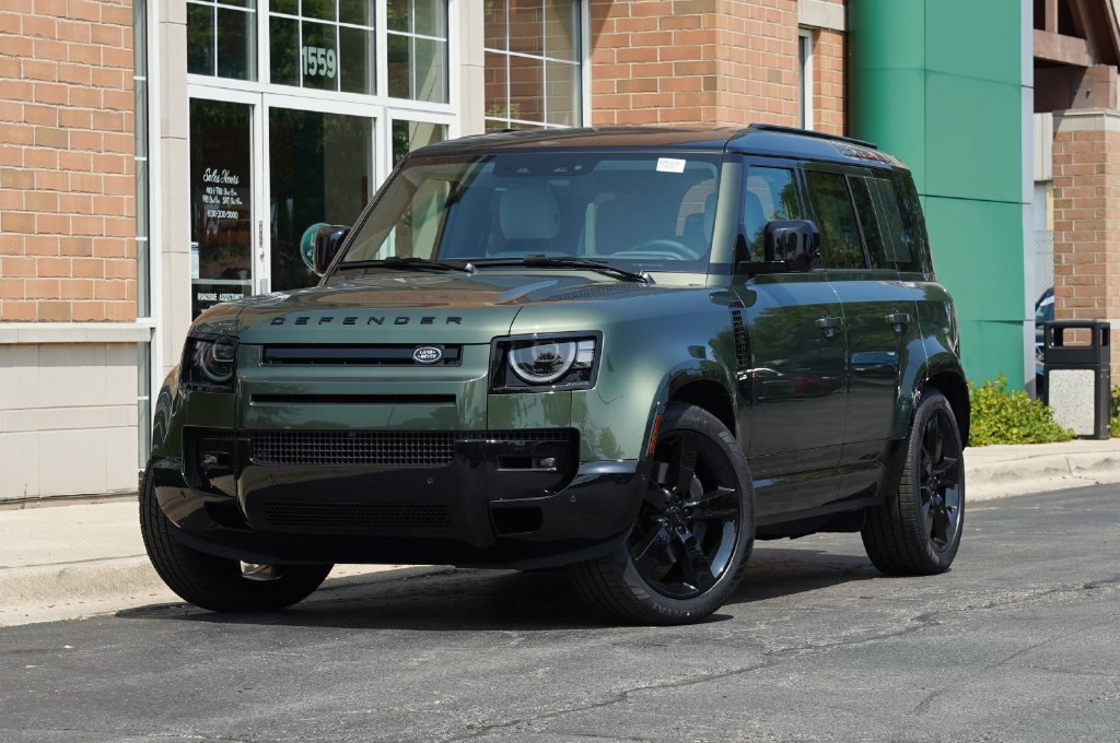 New 2026 Land Rover Defender 110 X-Dynamic SE AWD/4WD image 1