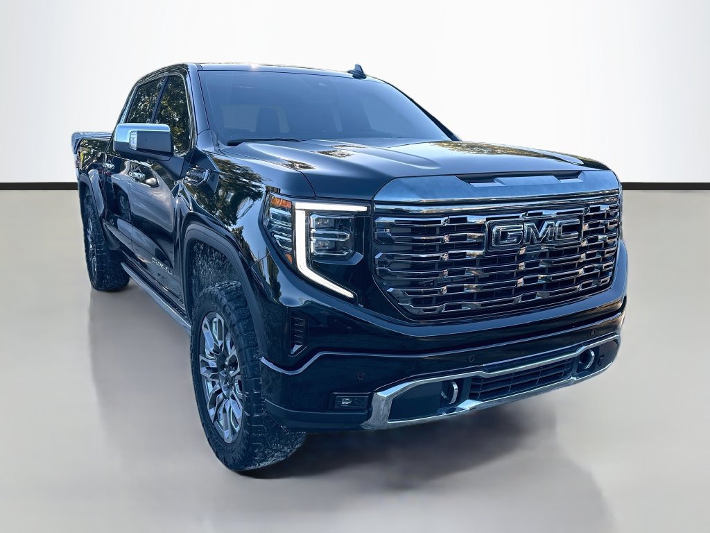 Used 2024 GMC Sierra 1500 Denali Ultimate AWD/4WD image 3